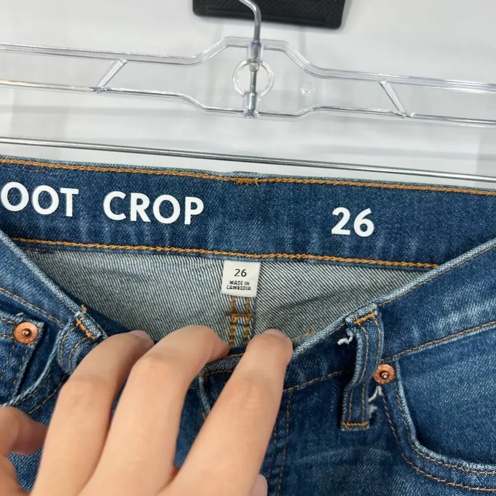 J. Crew 9” Mid-Rise Demi-Boot Crop Jeans in Lantern Wash